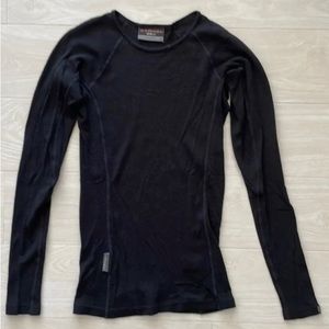 Icebreaker Skin 200 Black Merino Wool Pullover